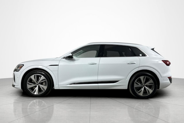 2024 Audi Q8 e-tron