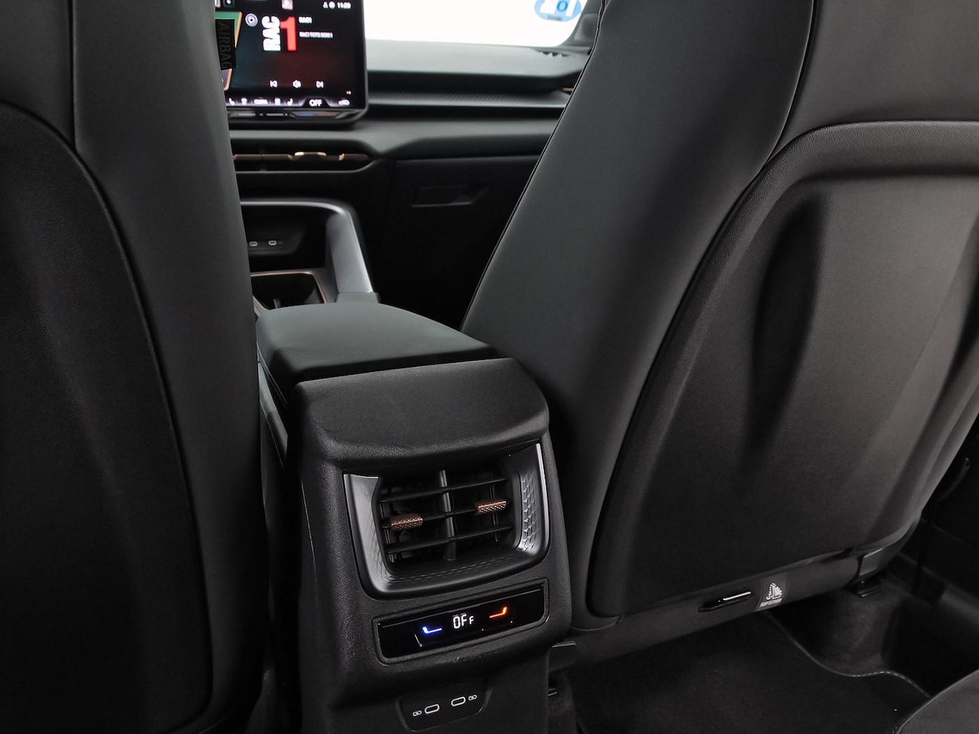 CUPRA Terramar 1.5 TSI e-Hybrid VZ DSG 200 kW (272 CV) — photo 37