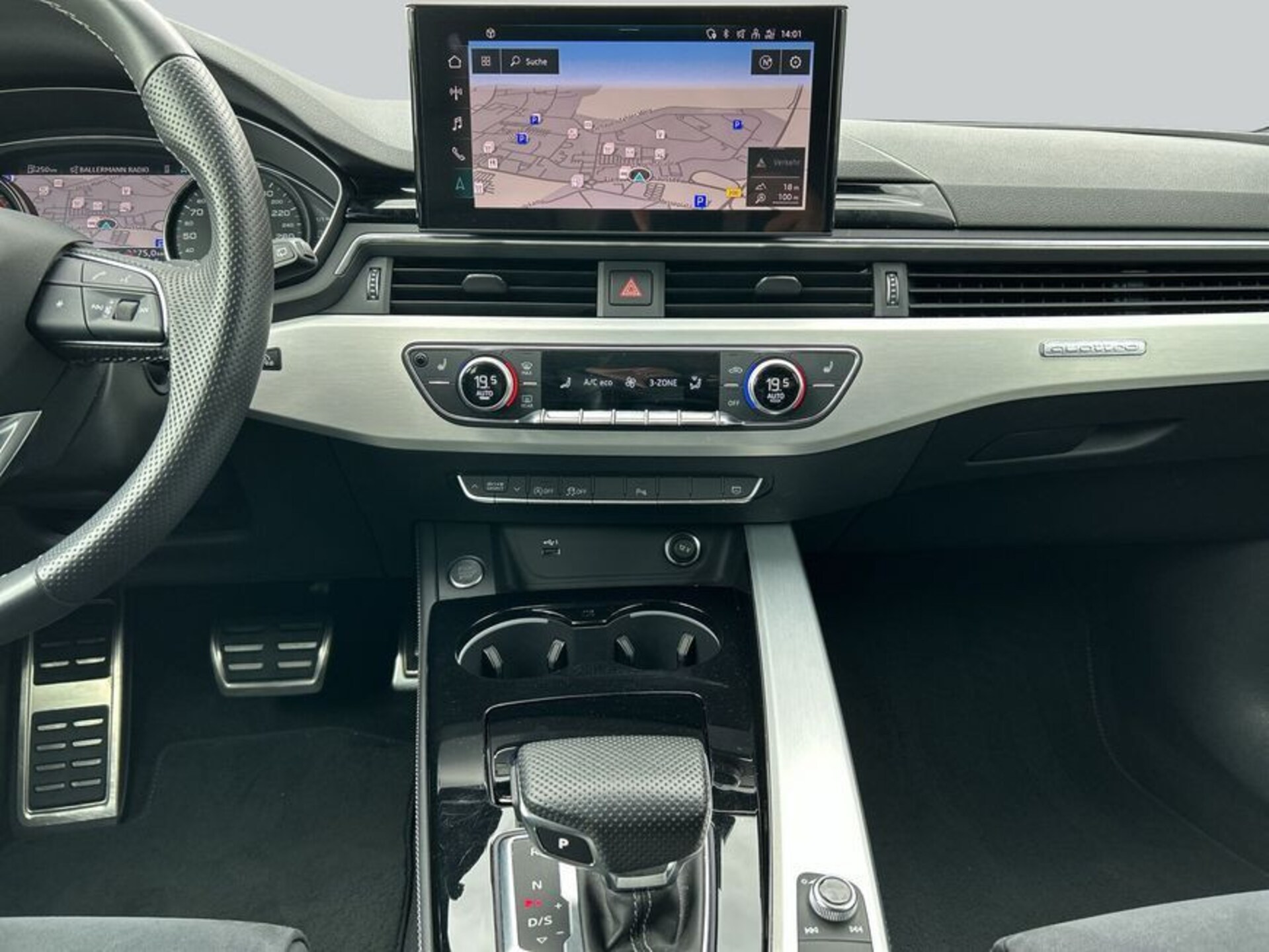 Audi A4 Avant S line