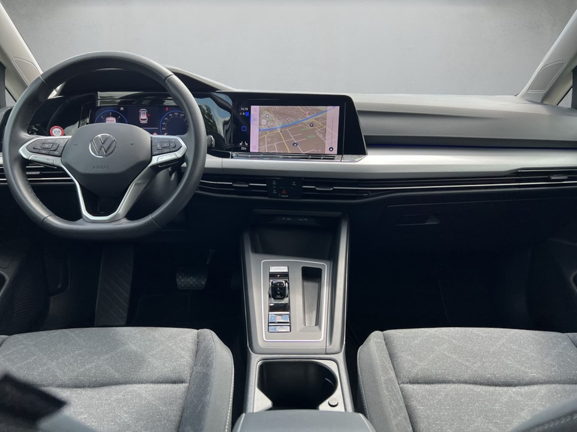 Volkswagen Golf Variant Life