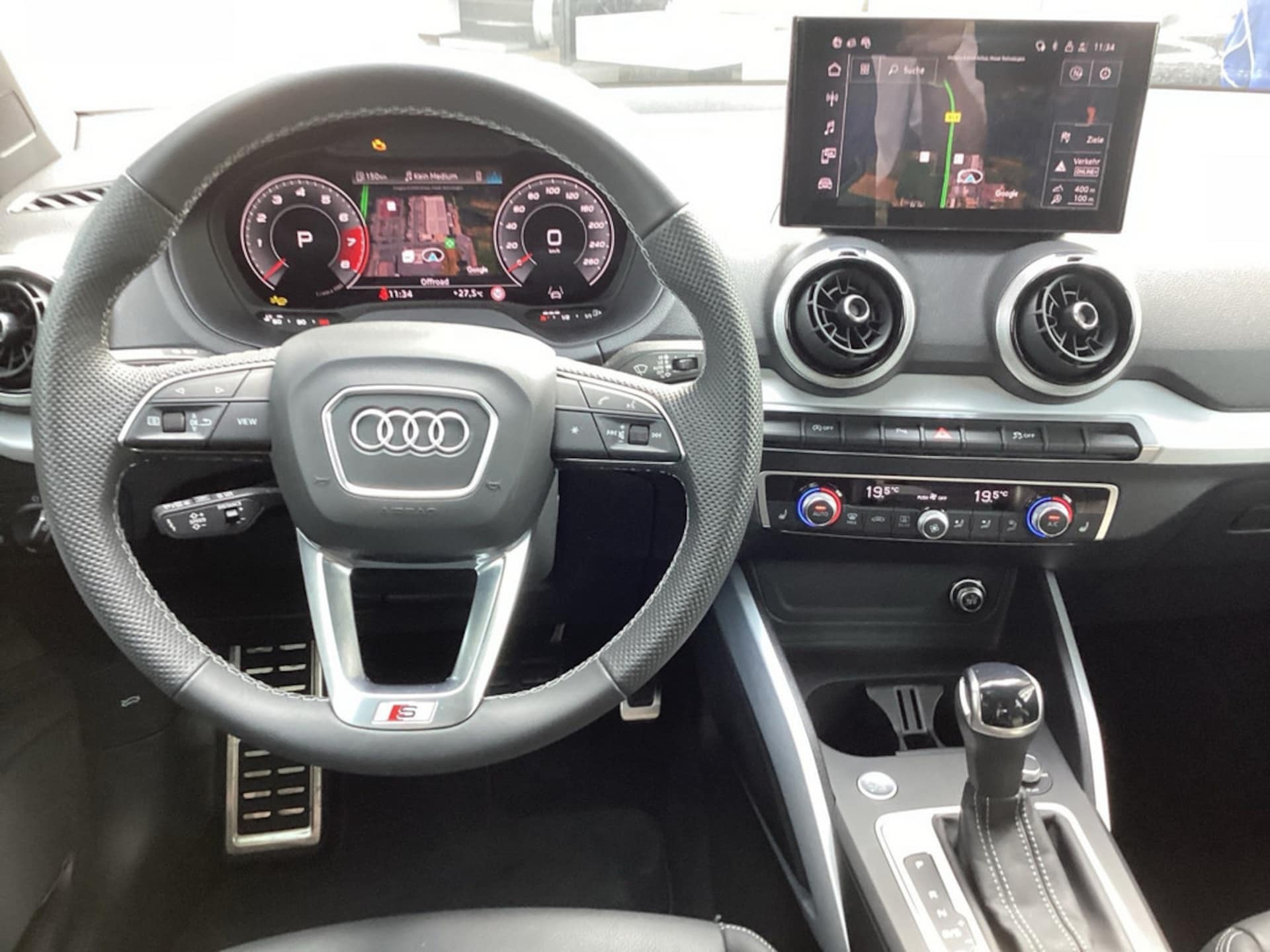 Audi Q2 S line