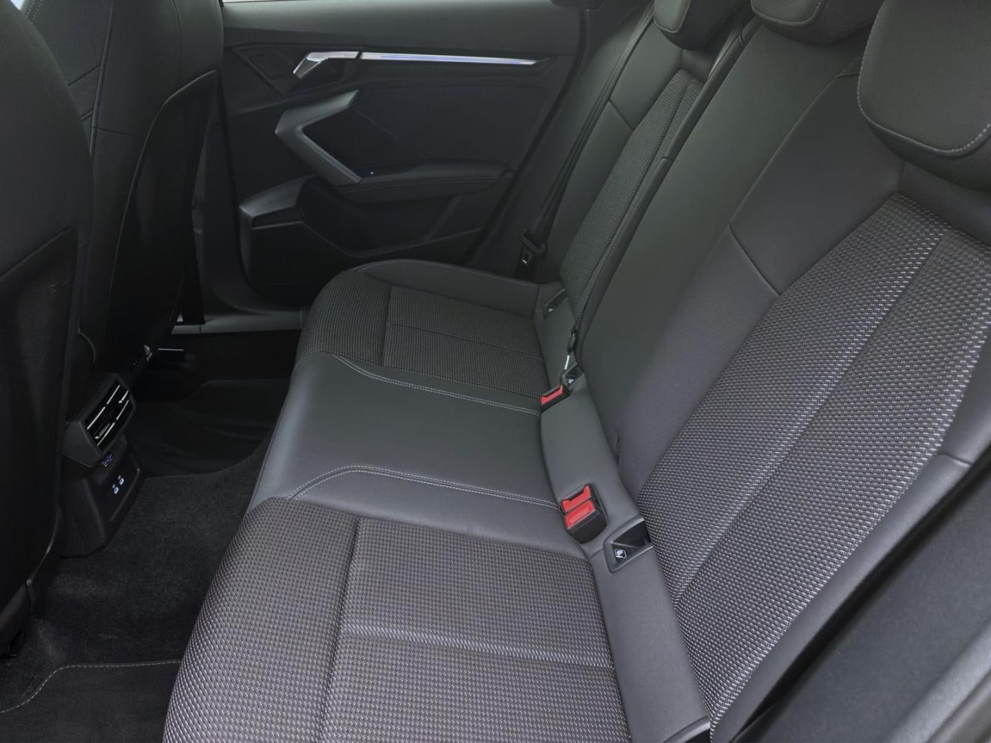 Bild über Audi A3 Sportback TDI S tronic - für weitere Informationen kontaktieren Sie den Audi Partner