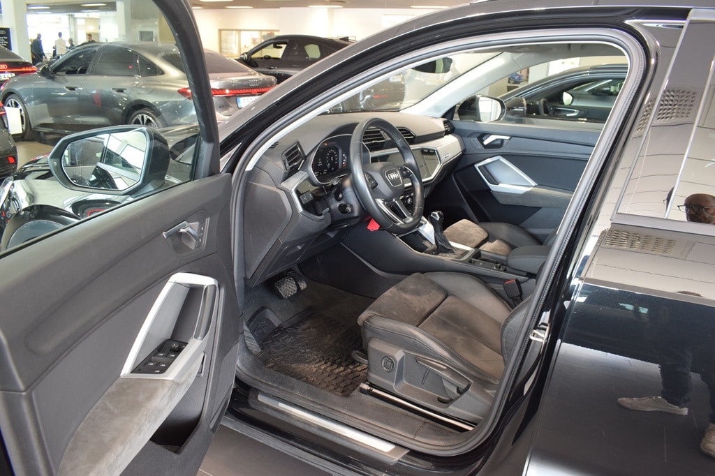 Bild som visar Audi Q3 Q3 40 TDI quattro Proline advanced 200 hk S tronic - för mer information kontakta din Audi Partner