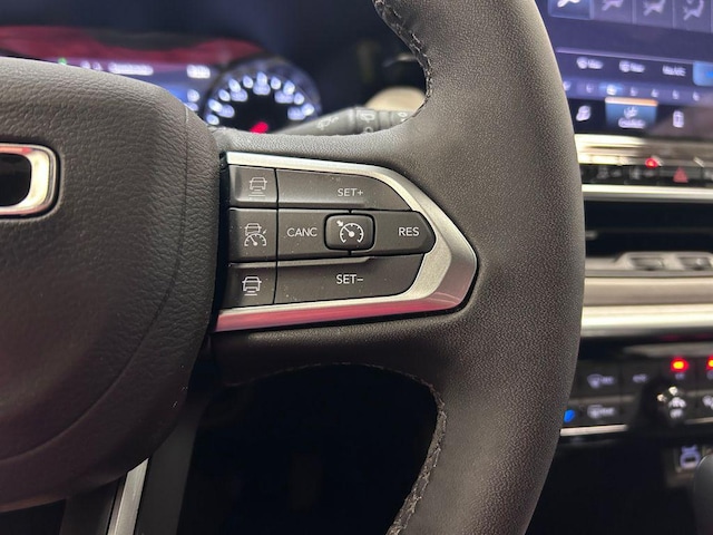 2025 Jeep Compass Limited - Photo 11