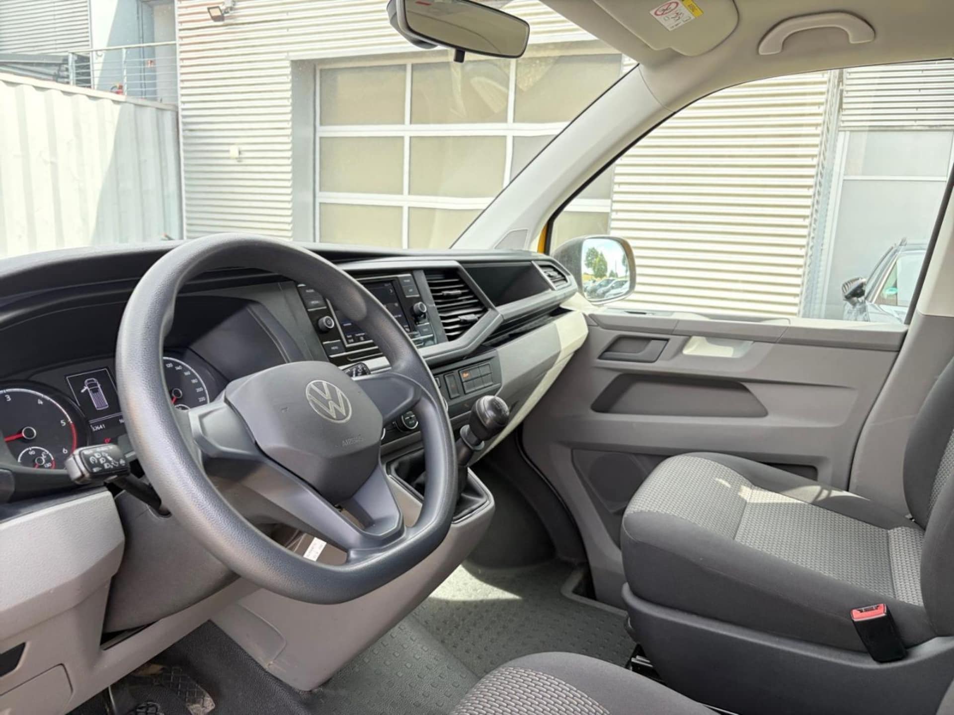 Volkswagen T6.1 Caravelle kurzer Radstand Trendline