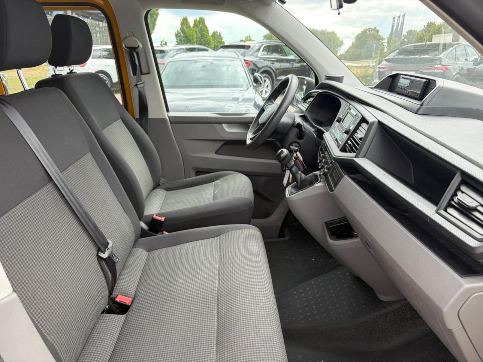 Volkswagen T6.1 Transporter Pritschenwagen Doppelkabine