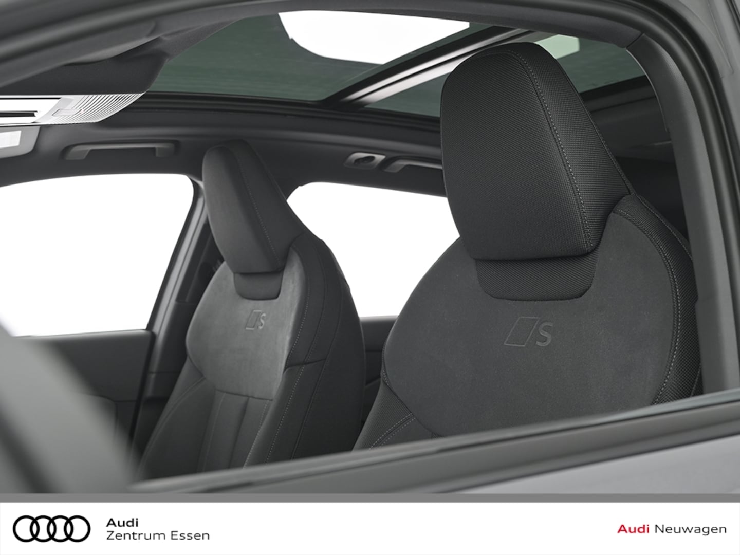 Bild über Audi Q3 SUV TFSI quattro 150 kW S tronic - für weitere Informationen kontaktieren Sie den Audi Partner