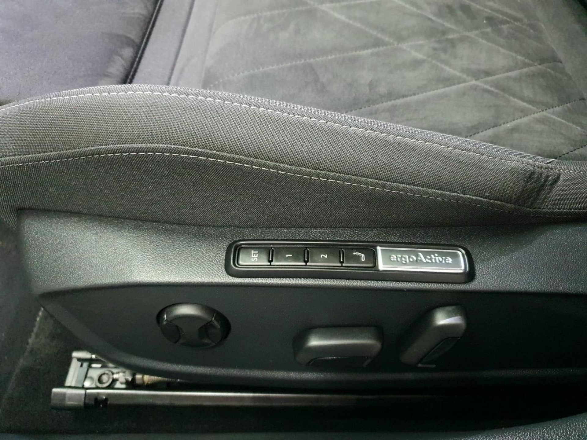 Volkswagen Golf Style