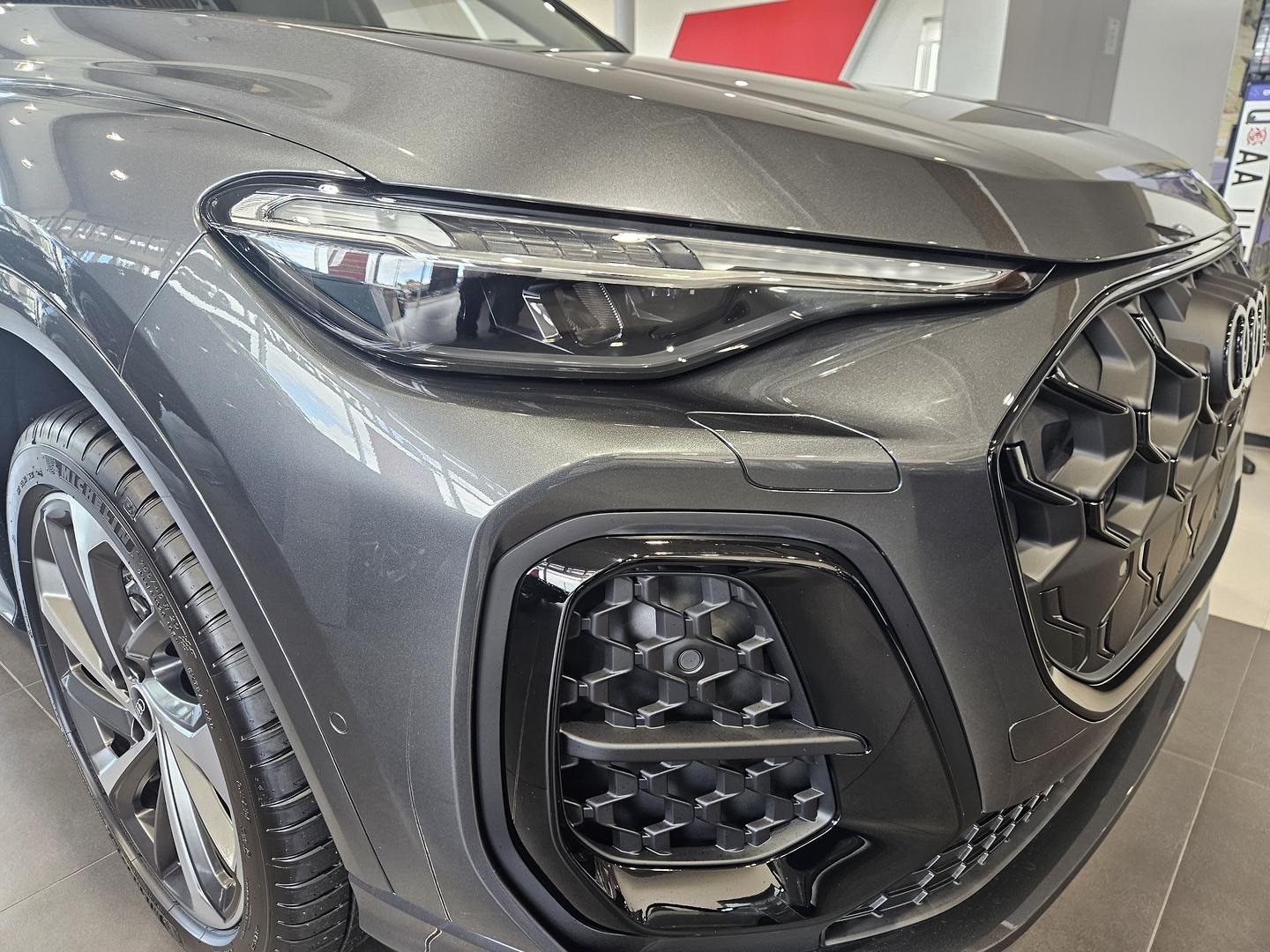 Image about Audi Q5 SUV TDI quattro 150 kW sport