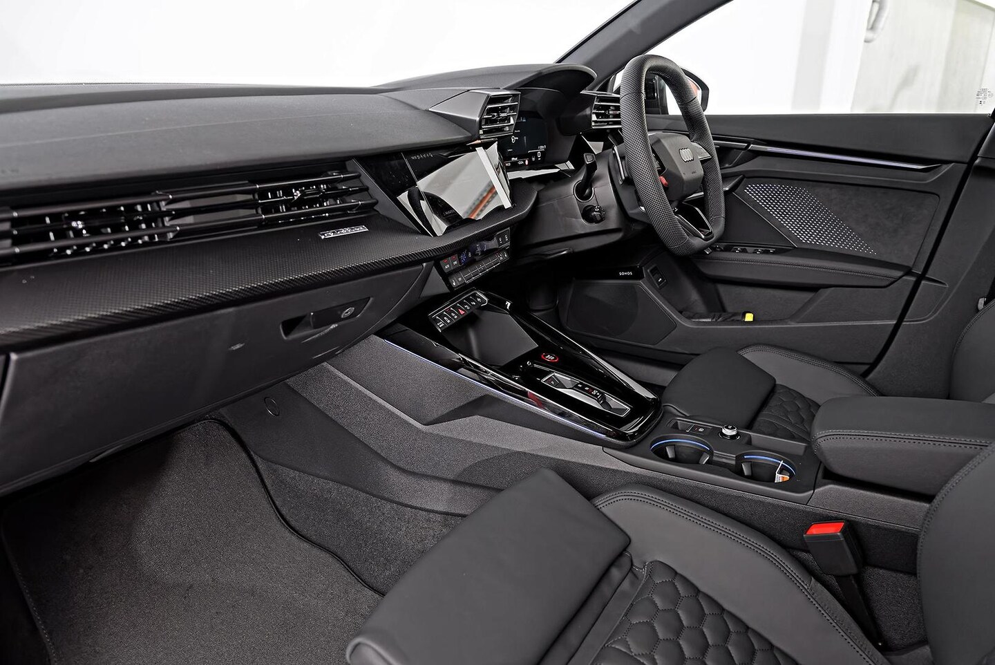 Image about Audi RS 3 Sportback TFSI quattro S tronic