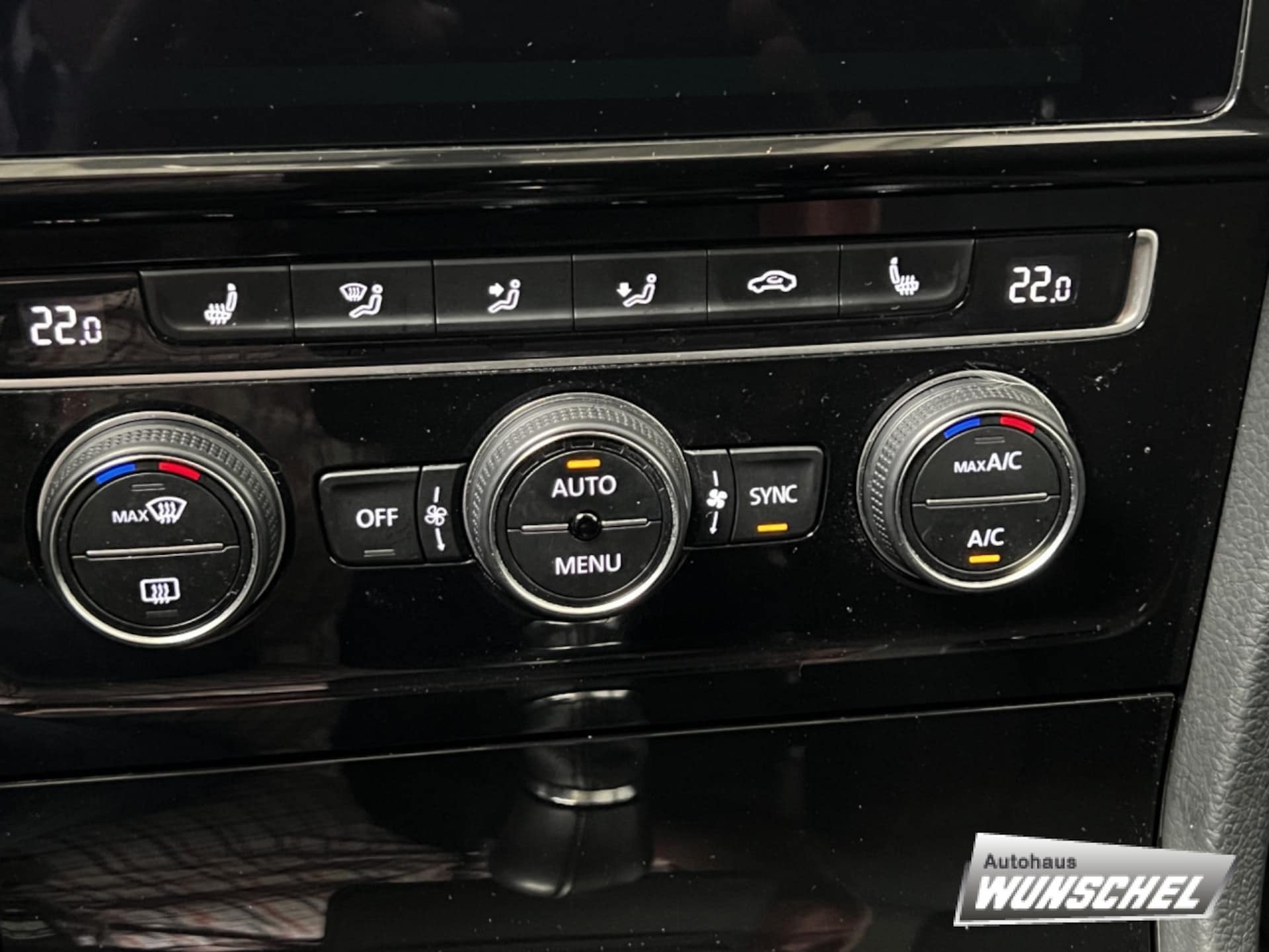 Volkswagen Golf SOUND