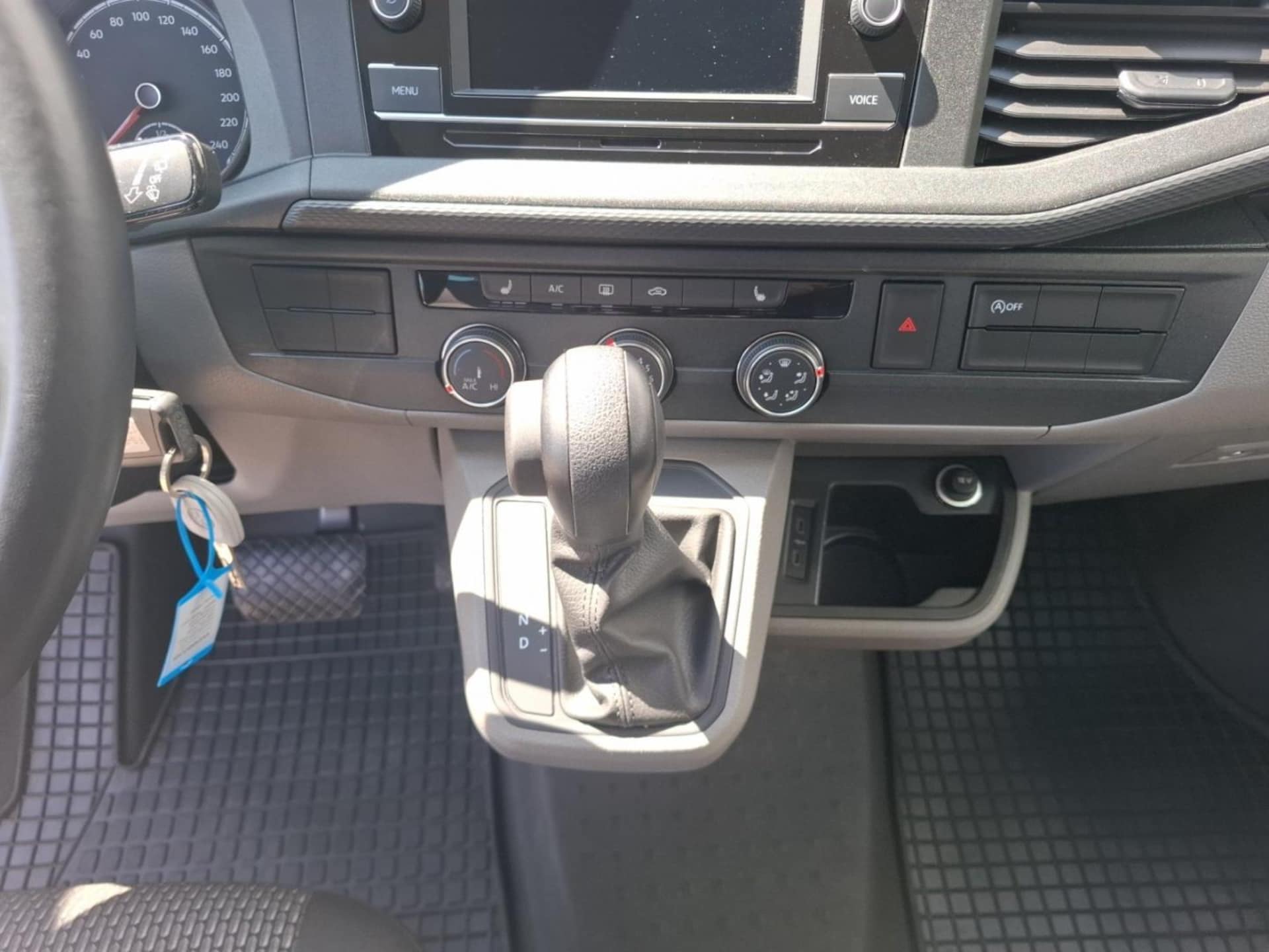 Volkswagen T6.1 Transporter Kombi kurzer Radstand