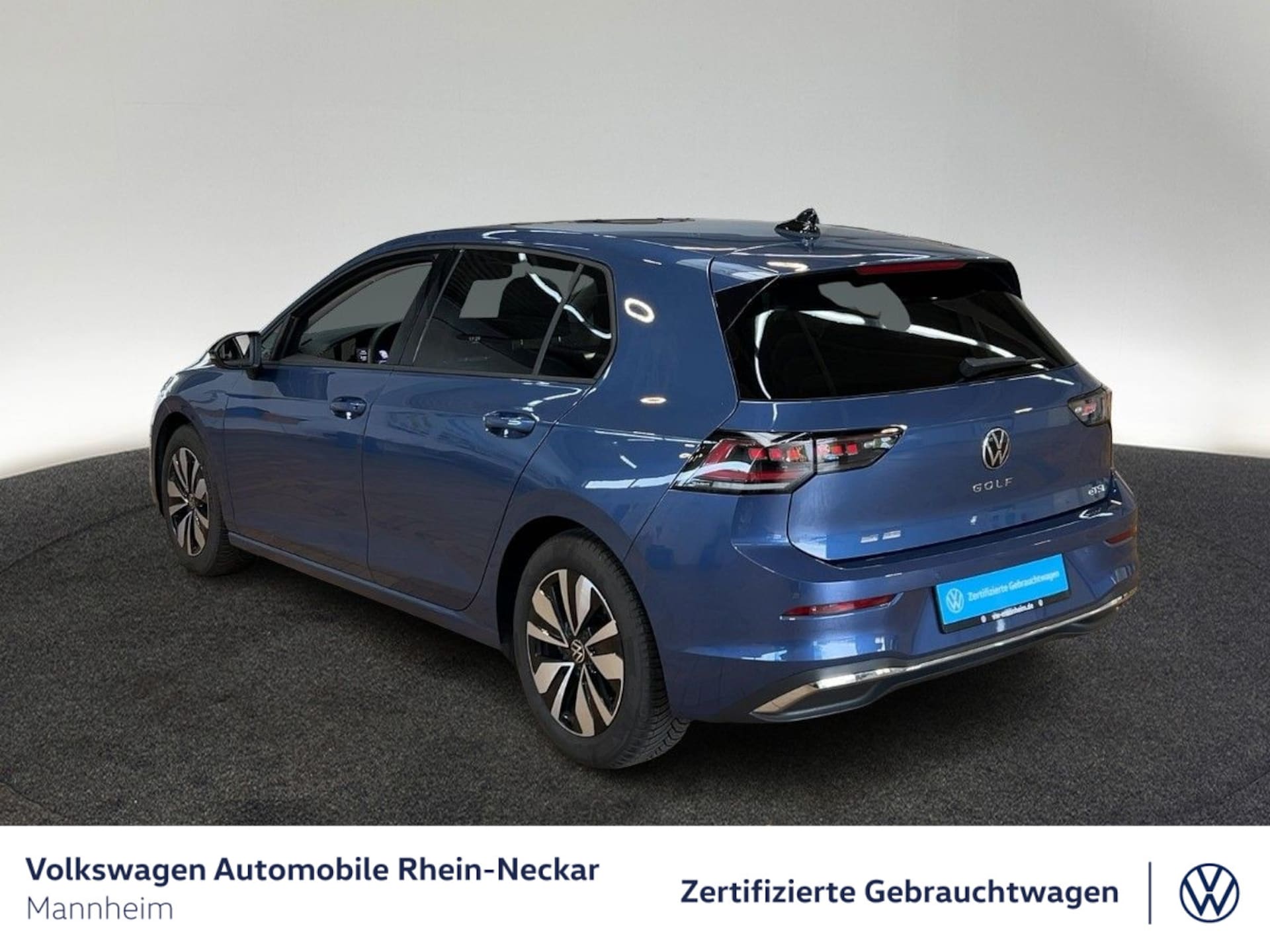 Volkswagen Golf Life