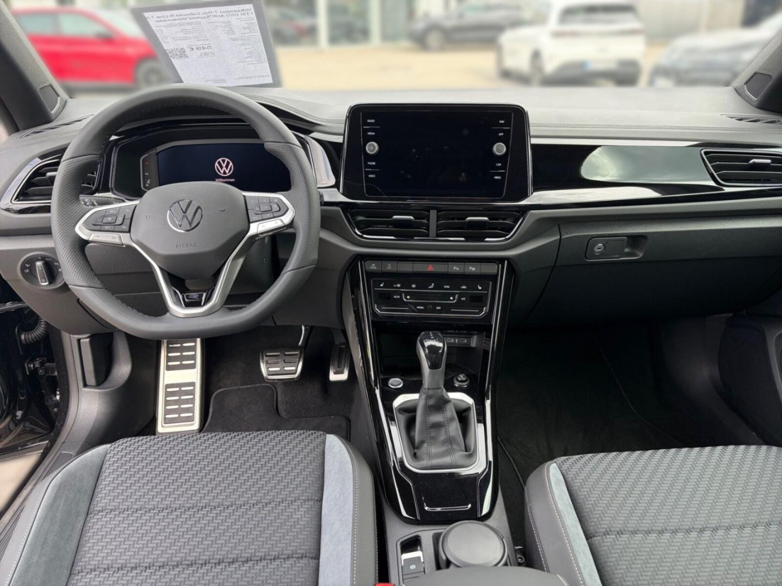 Volkswagen T-Roc Cabriolet – Bild 15