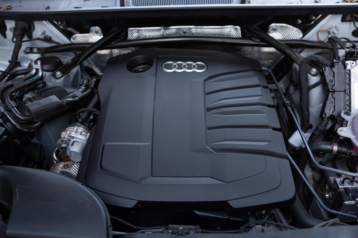 Image about Audi Q5 Sport 40 TDI quattro S tronic
