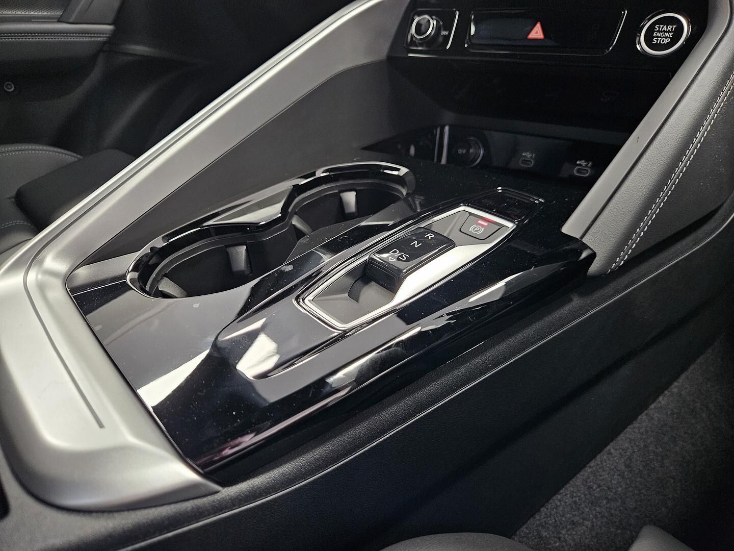 Image about Audi Q5 SUV TDI quattro 150 kW sport