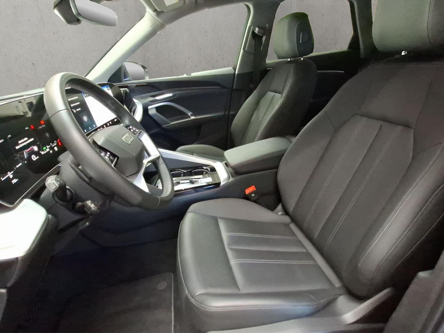 Bild über Audi Q5 SUV TDI quattro 150 kW S tronic - für weitere Informationen kontaktieren Sie den Audi Partner