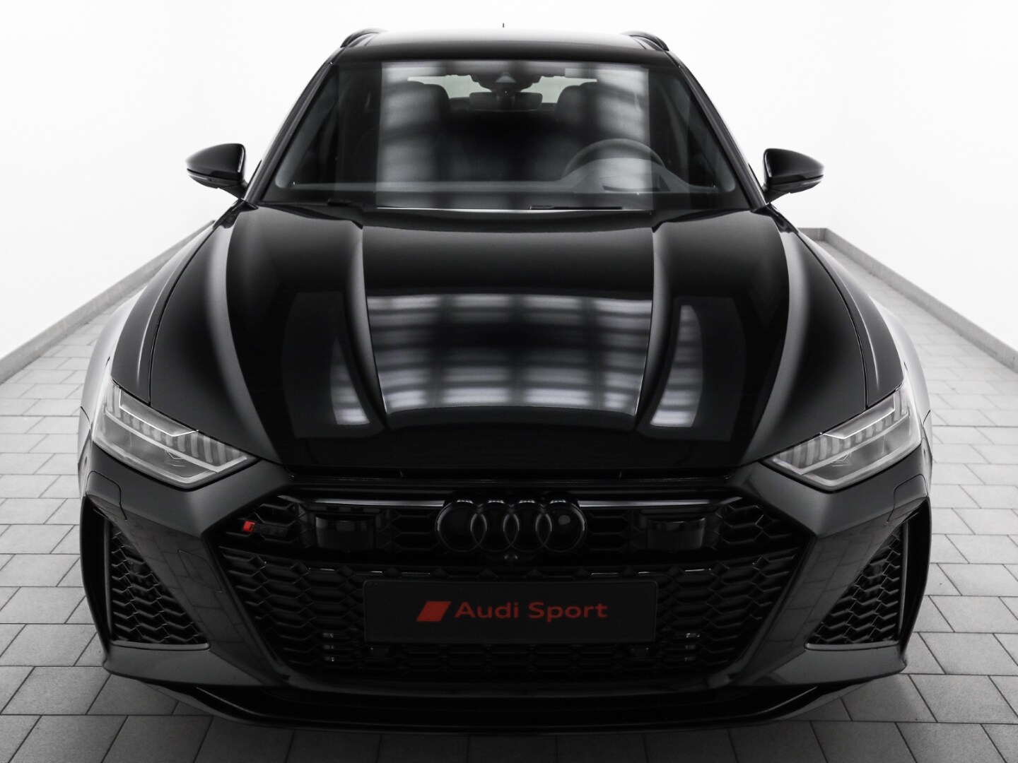 Image about Audi RS 6 Avant performance quattro tiptronic