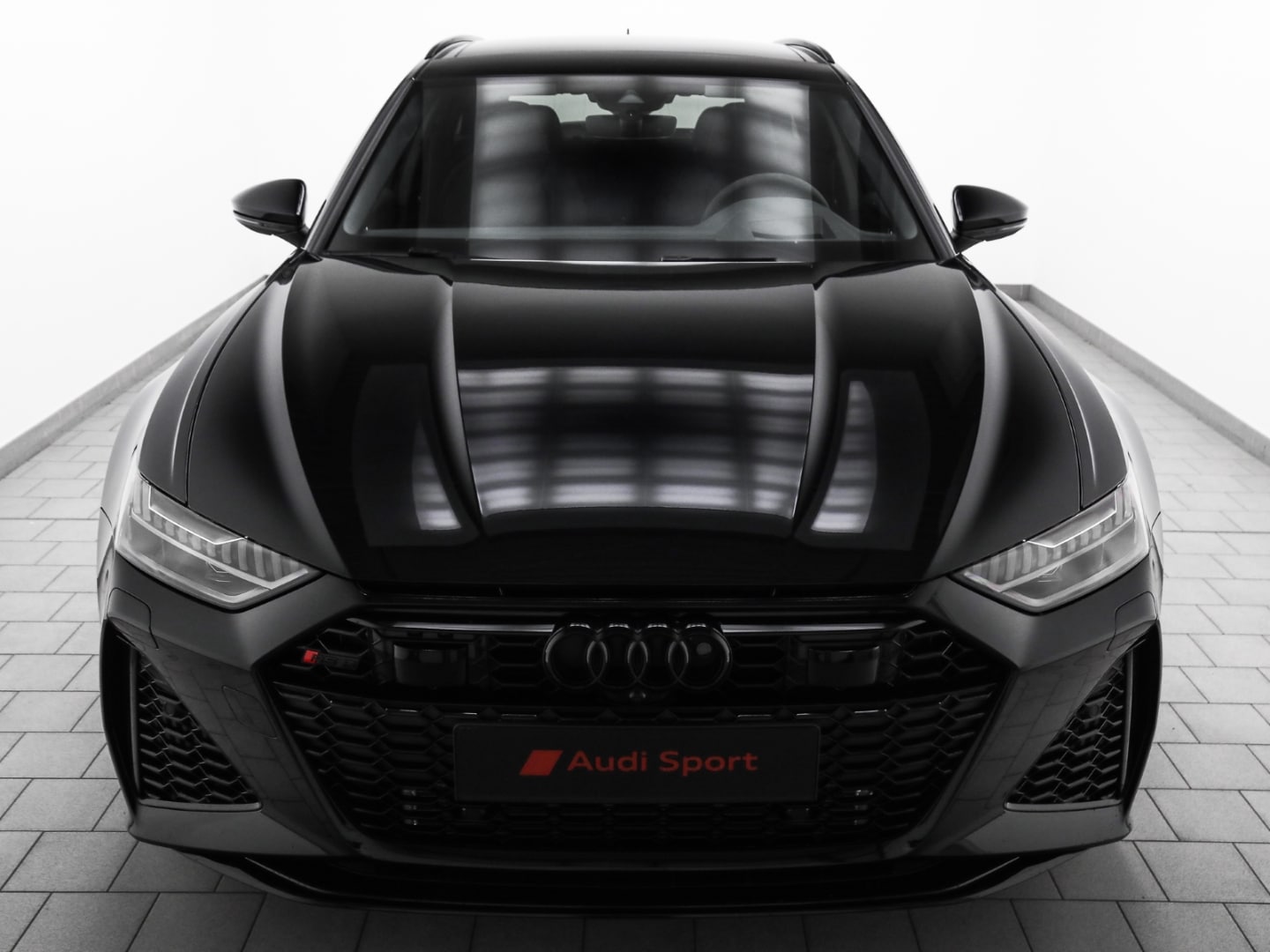 Image about Audi RS 6 Avant performance quattro tiptronic