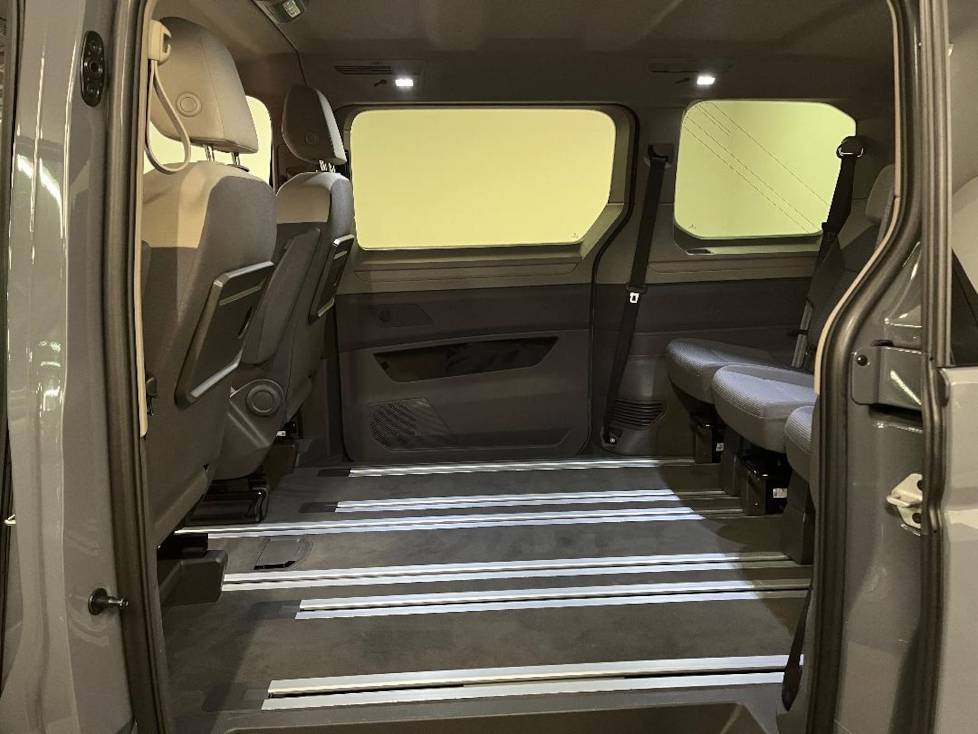 Volkswagen Multivan Basis-Modell