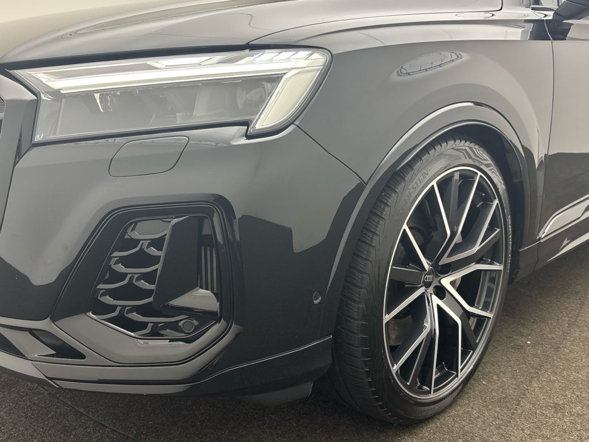 Audi Q7 SUV TFSI e S line