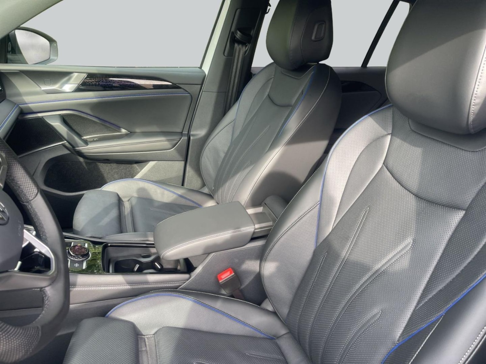 Volkswagen Tiguan – Bild 10
