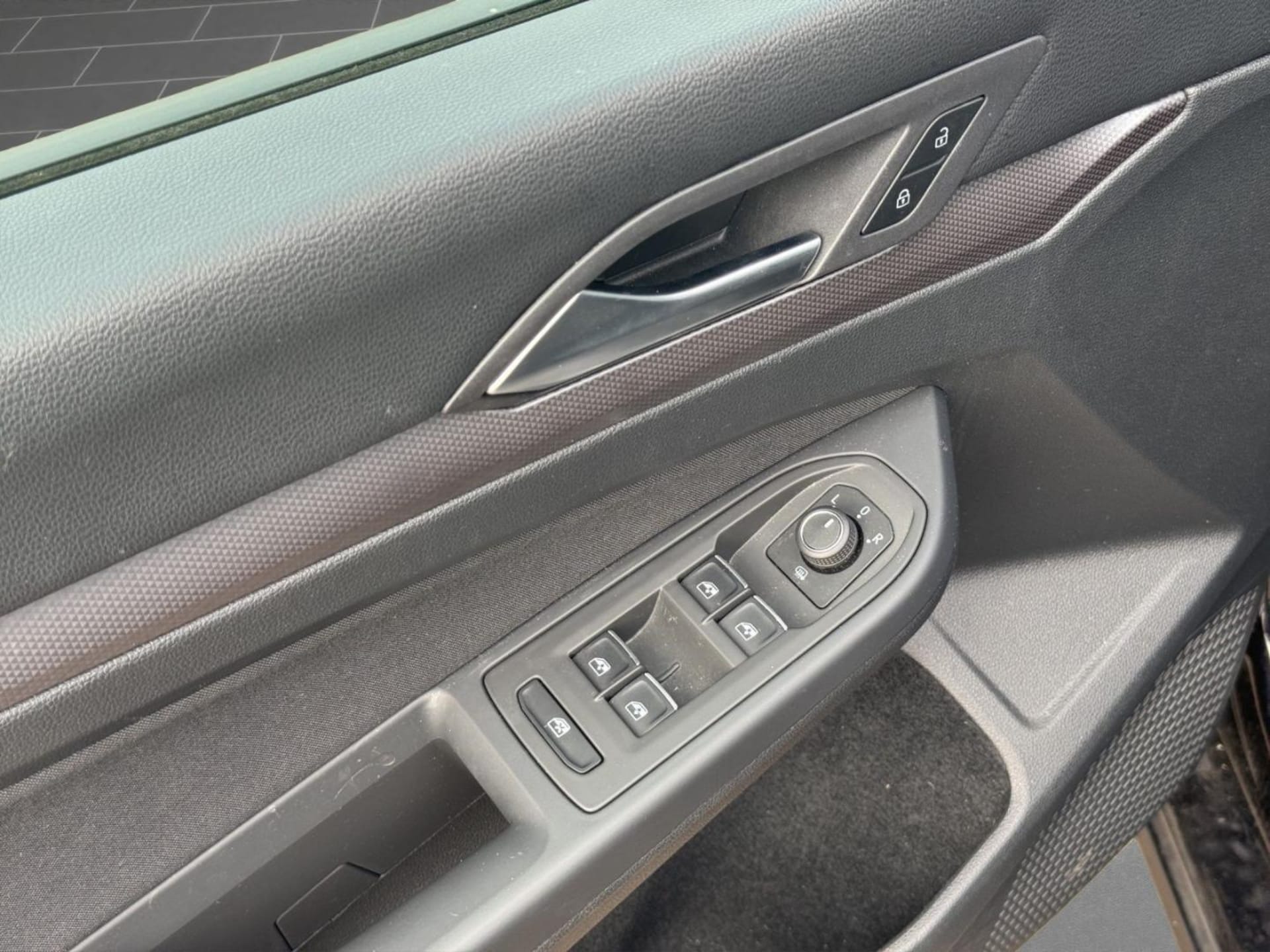 Volkswagen Golf Active
