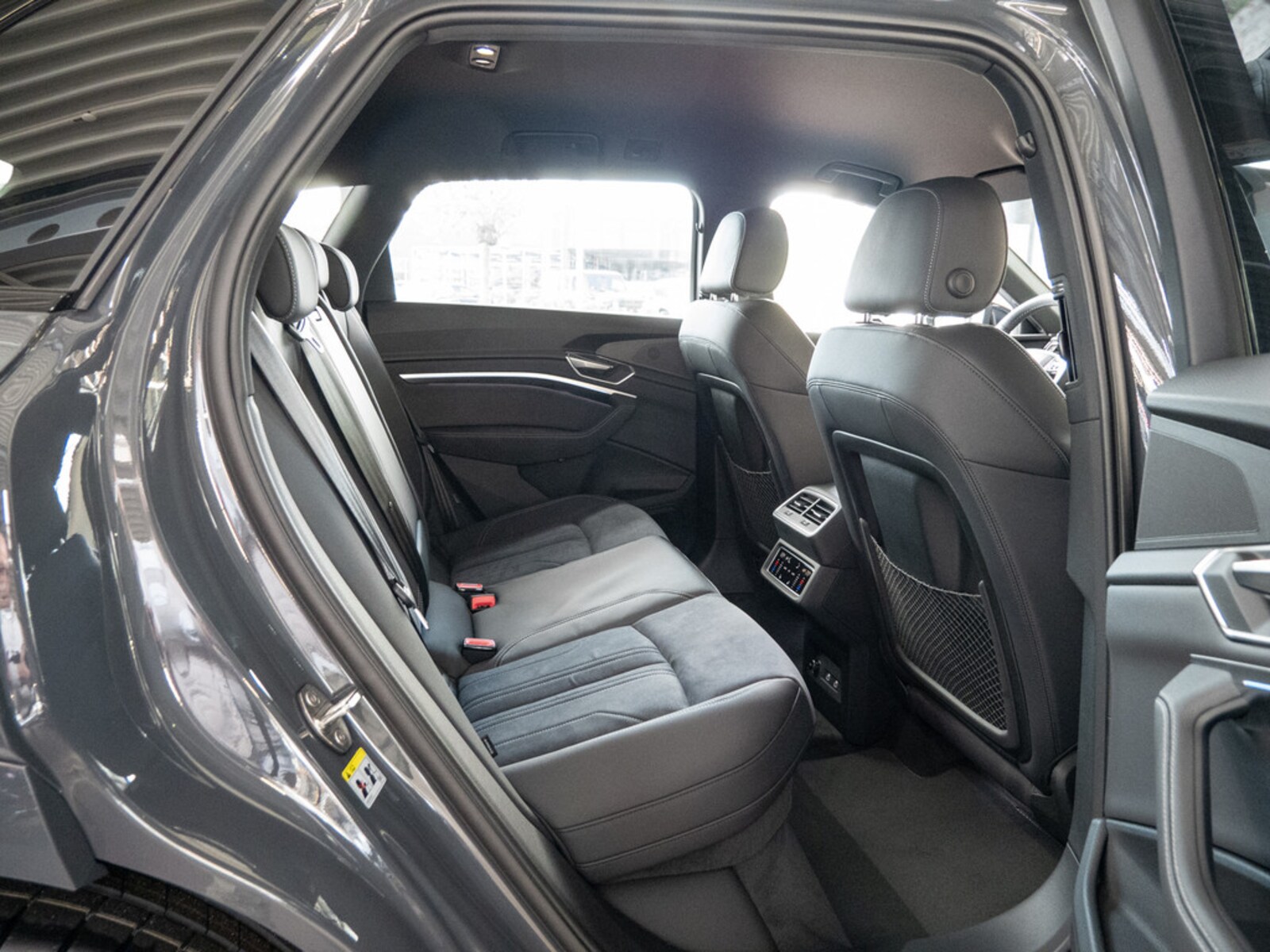 Audi Q8 e-tron – Bild 8