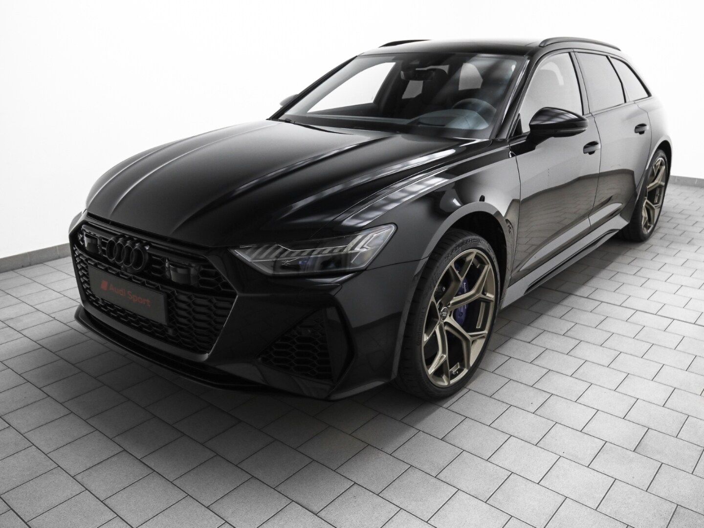 Image about Audi RS 6 Avant performance quattro tiptronic