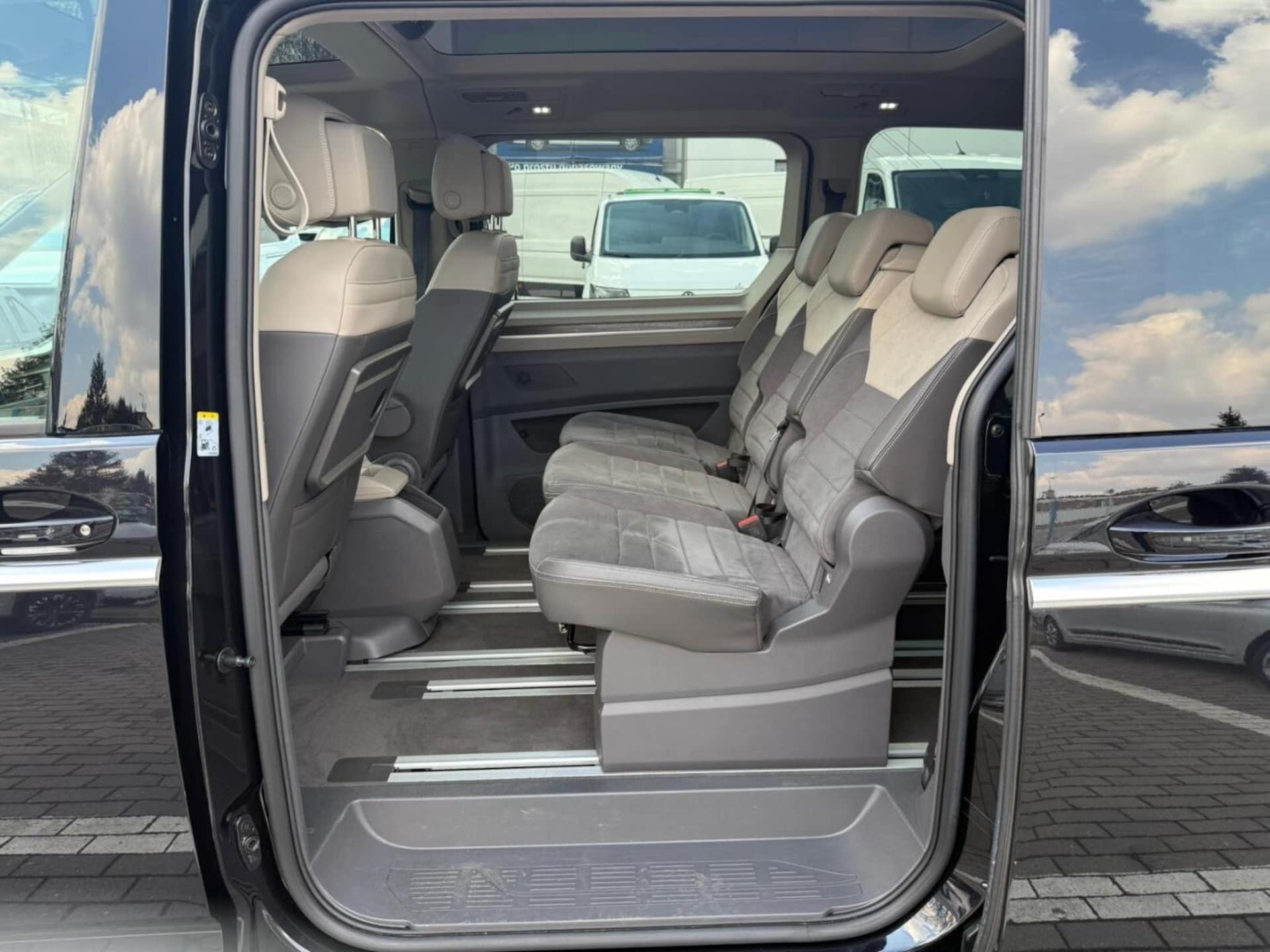 Volkswagen Multivan Style