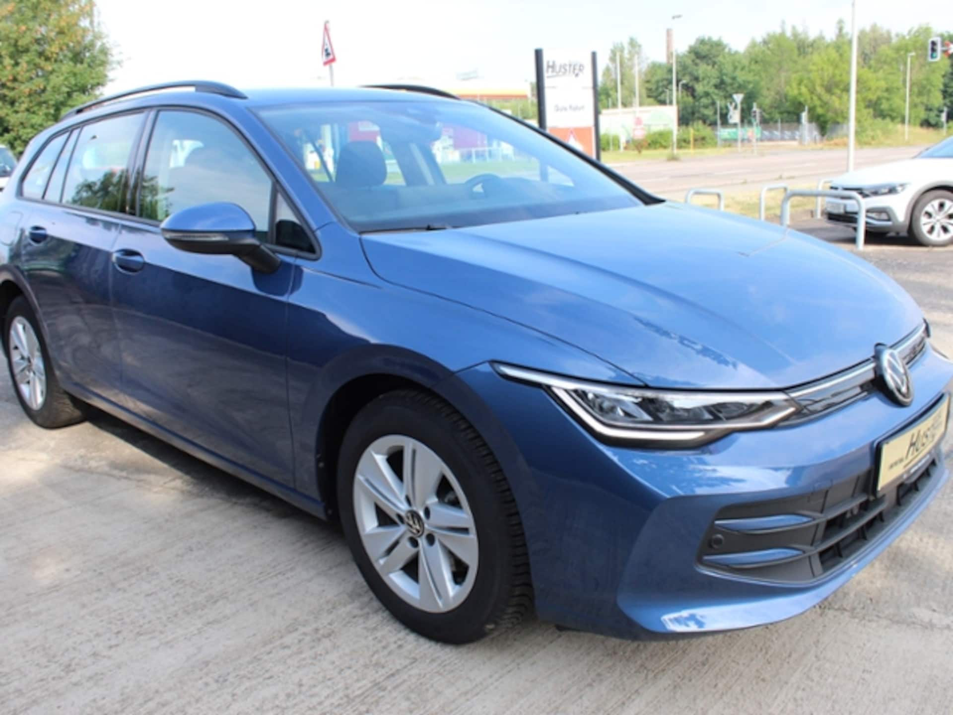 Volkswagen Golf Variant Life