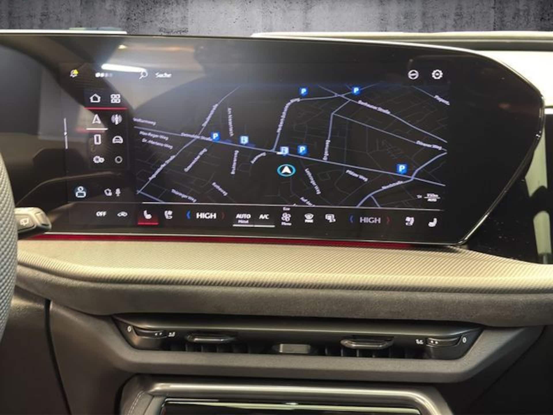 Audi Q5 Sportback edition one