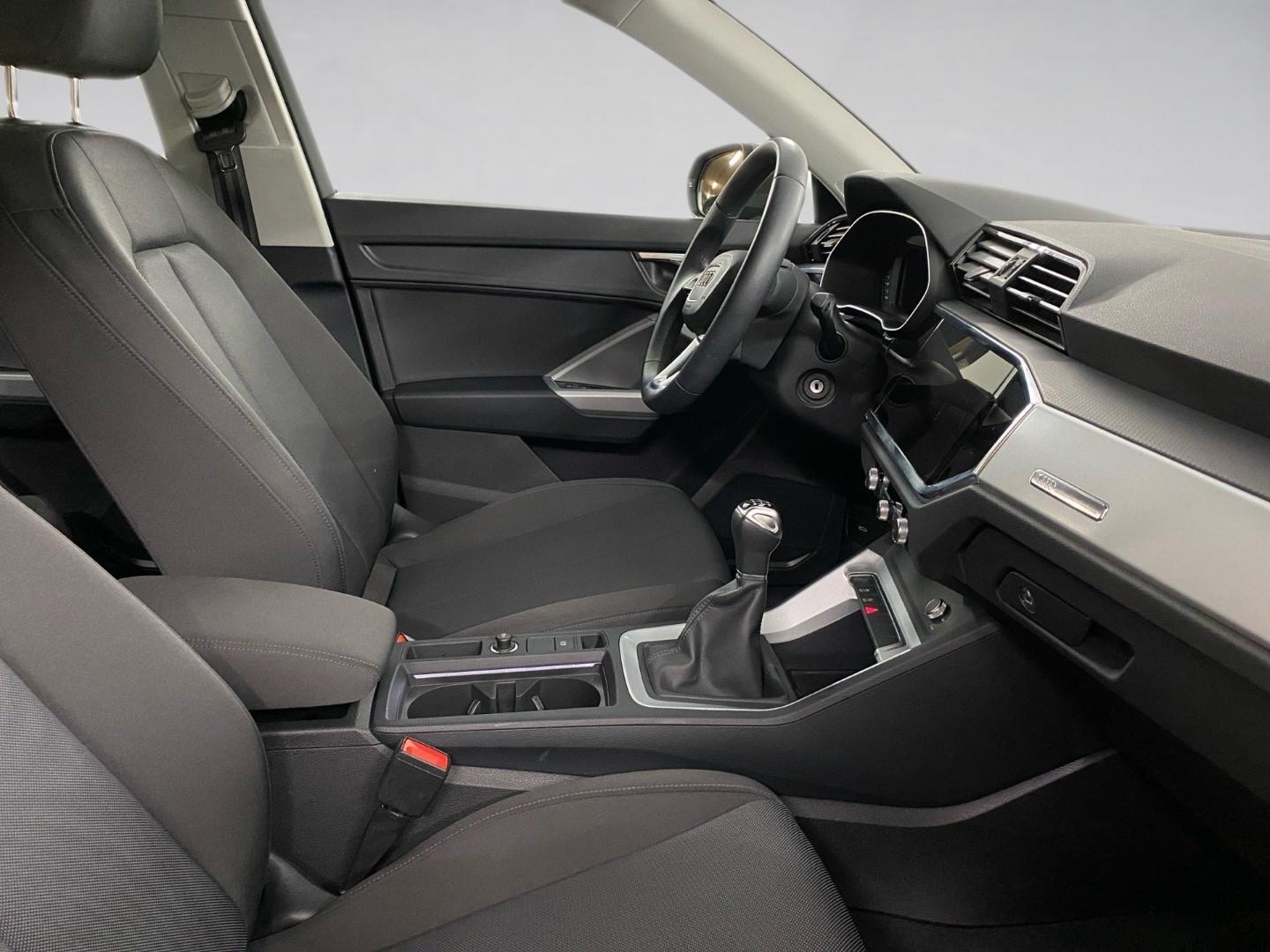 Bild über Audi Q3 S line 35 TFSI Schaltgetriebe - für weitere Informationen kontaktieren Sie den Audi Partner