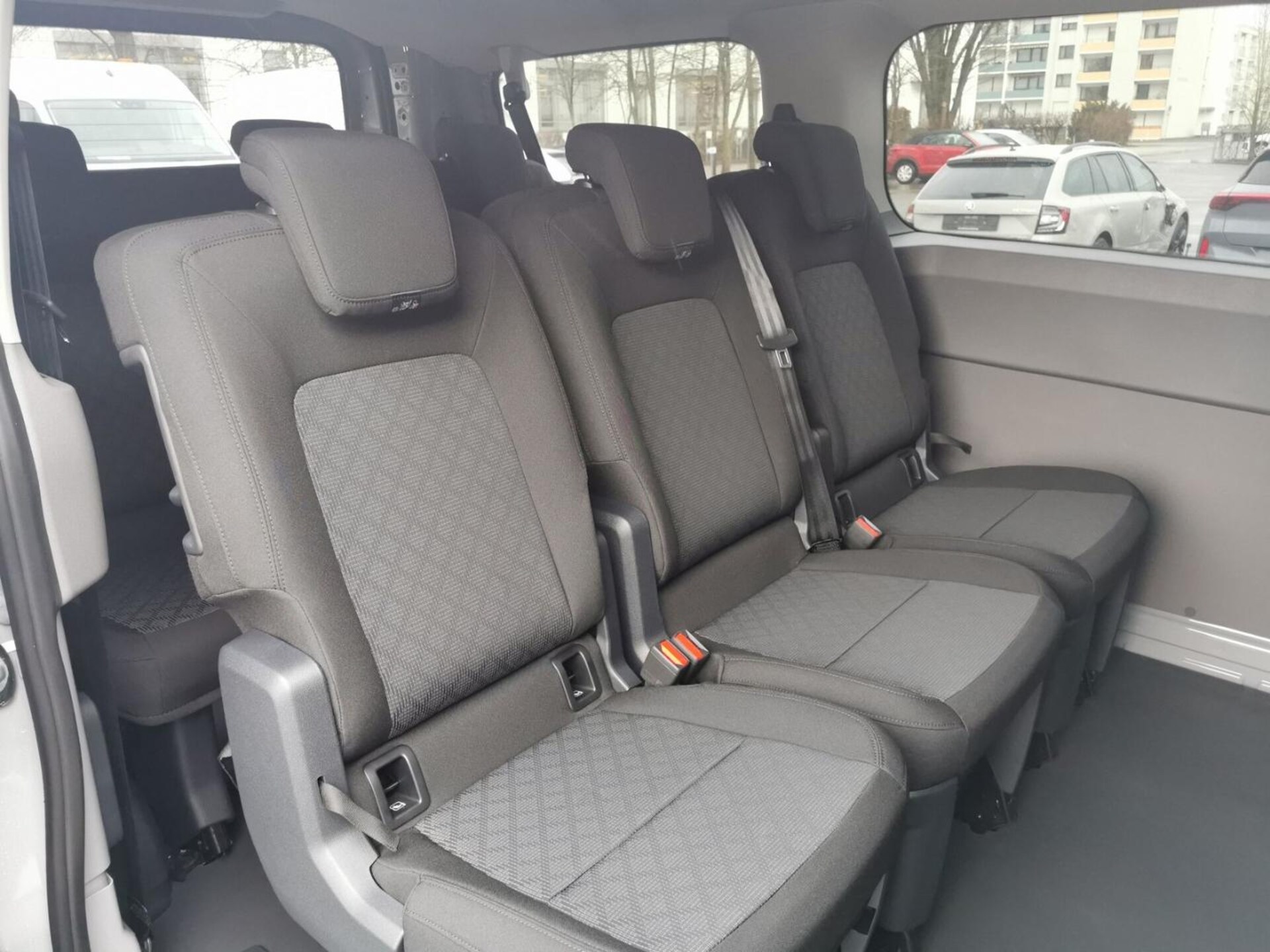 Volkswagen Transporter Kombi kurzer Radstand