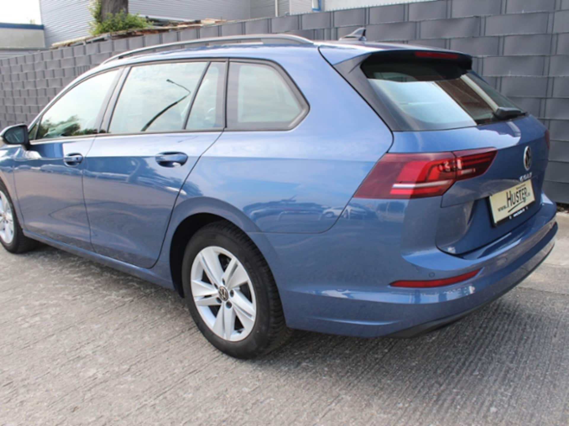 Volkswagen Golf Variant Life