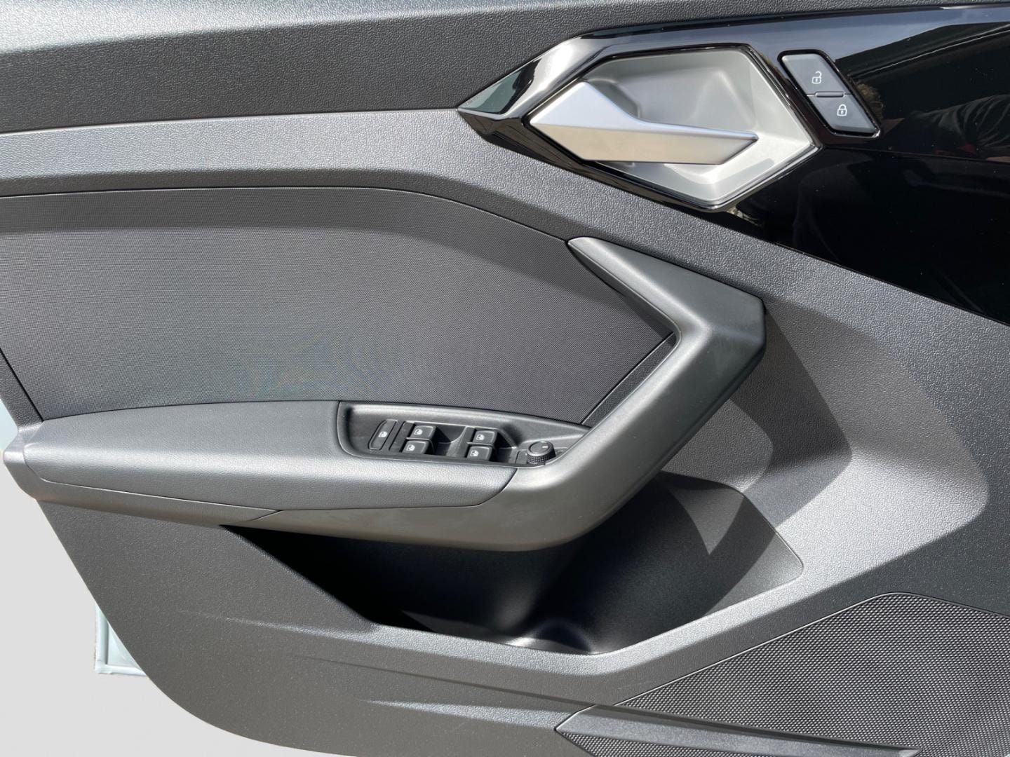 Bild über Audi A1 Sportback advanced 30 TFSI S tronic - für weitere Informationen kontaktieren Sie den Audi Partner