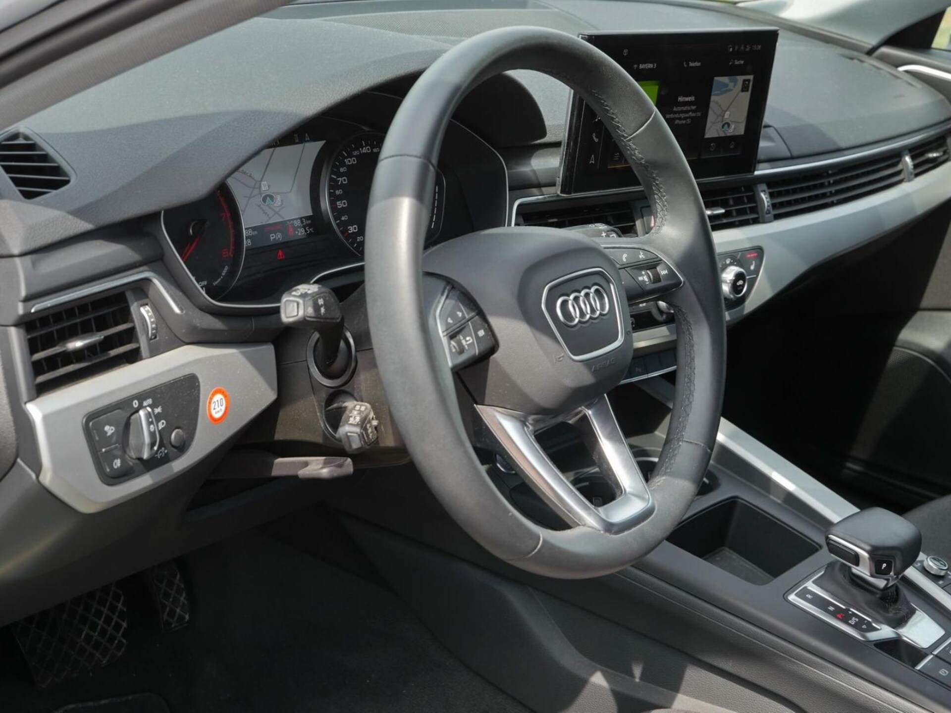 Audi A4 Avant S line