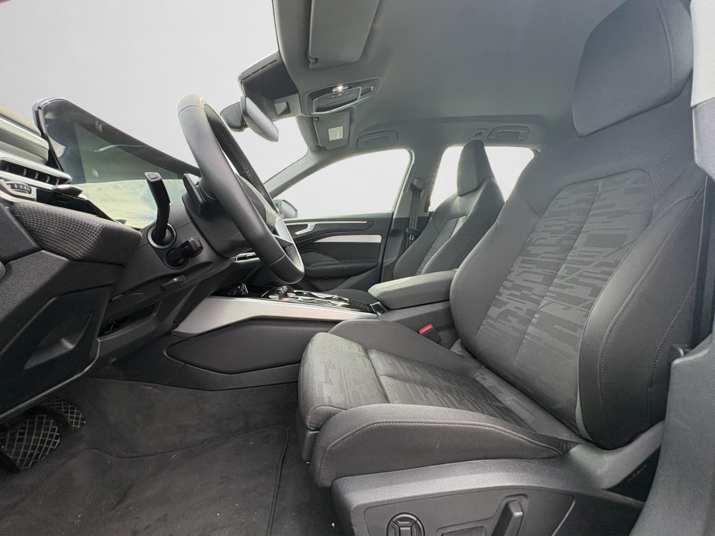 Bild über Audi A6 Avant TDI quattro 150 kW S tronic - für weitere Informationen kontaktieren Sie den Audi Partner