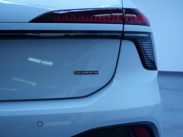 2026 Audi A6 Premium Plus - Photo 10