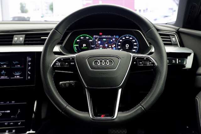 Audi e-tron Sportback 55 quattro S line 300,00 kW for more details contact your dealer