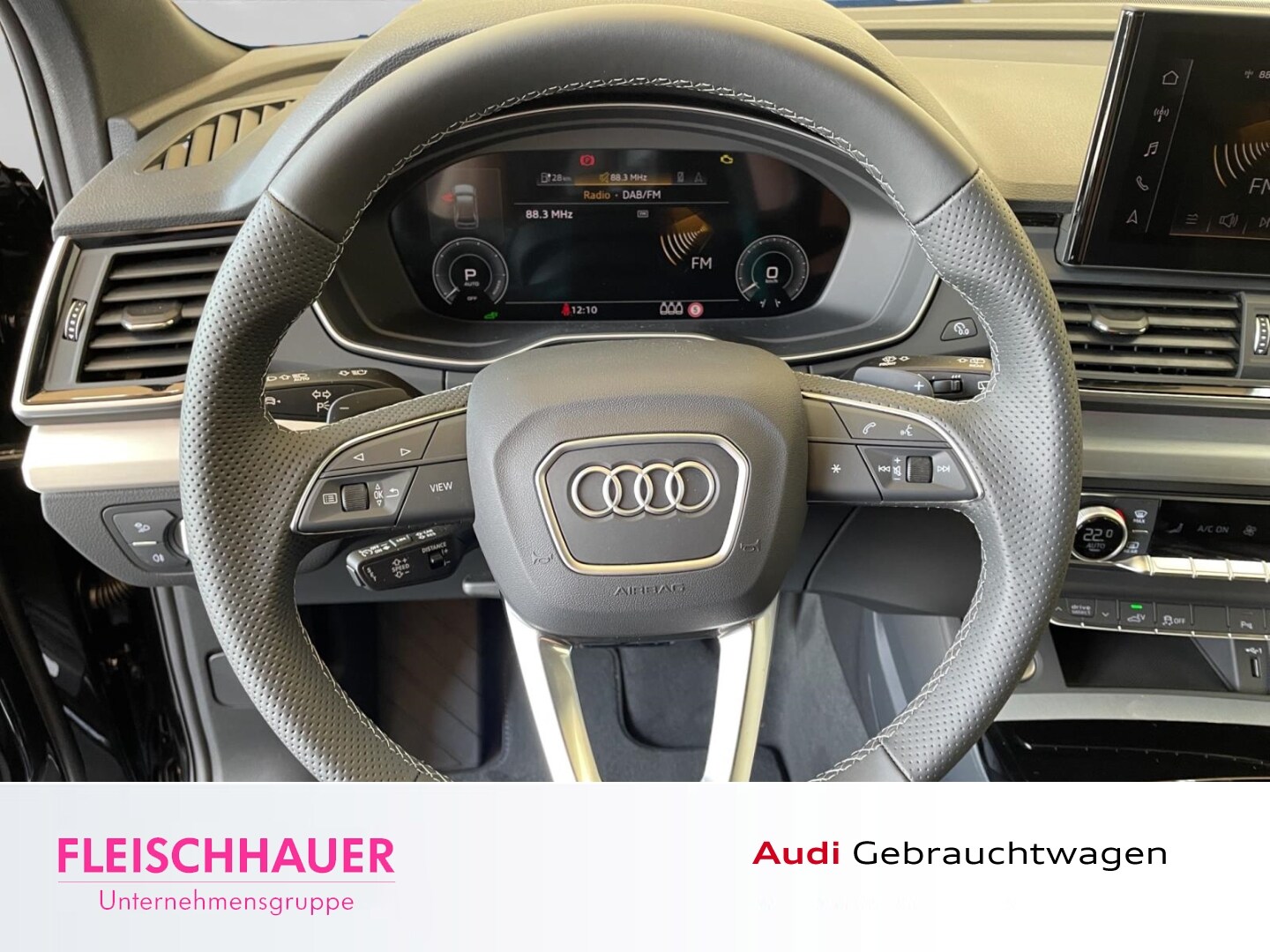 Image about Audi Q5 TFSI e S line business 50 TFSI e quattro S tronic