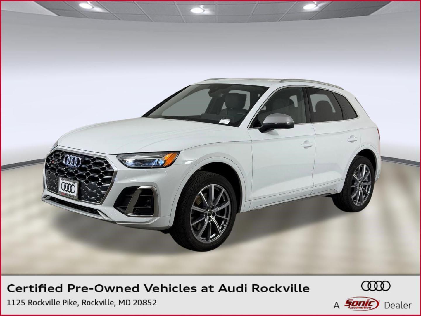 2024 Audi SQ5 Premium Plus's photo