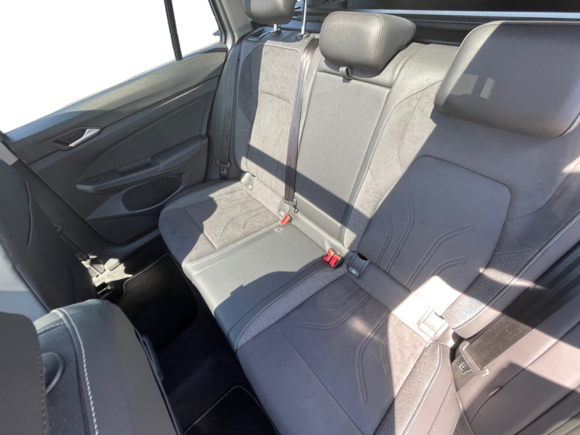 Volkswagen Golf Variant Life