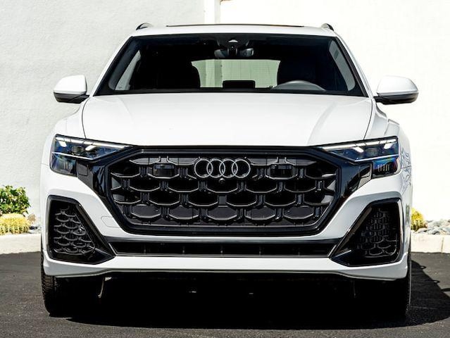 2026 Audi Q8