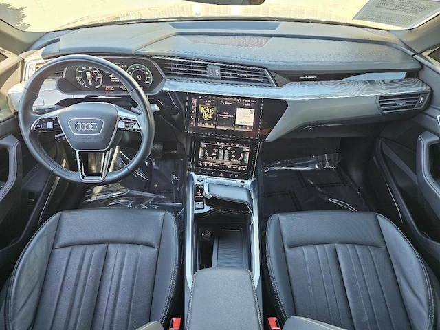 2024 Audi Q8 Sportback e-tron