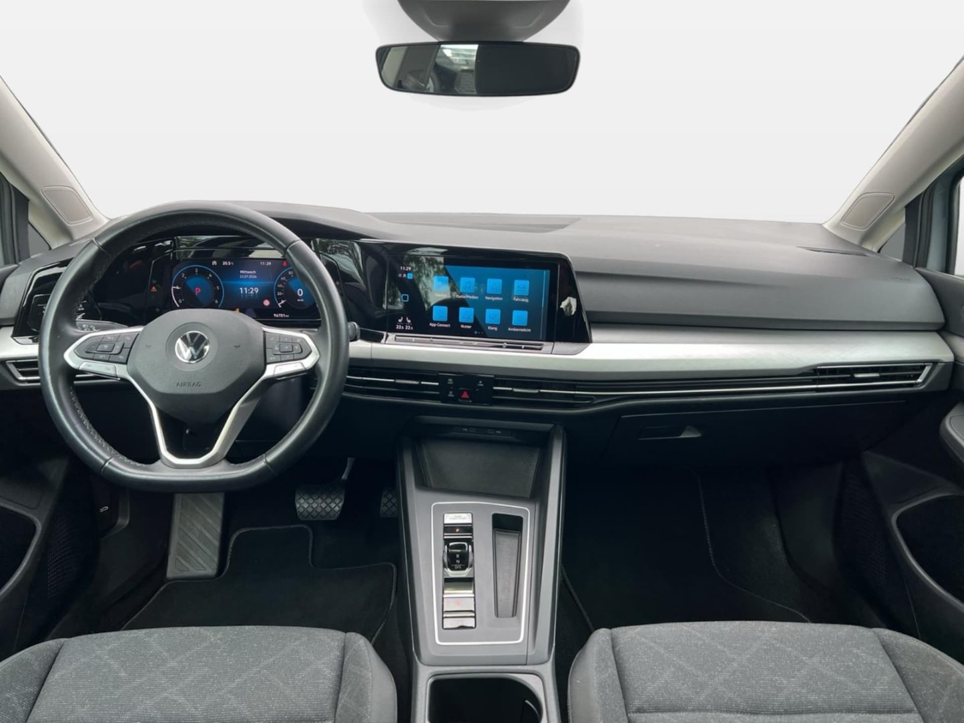 Volkswagen Golf Variant Life