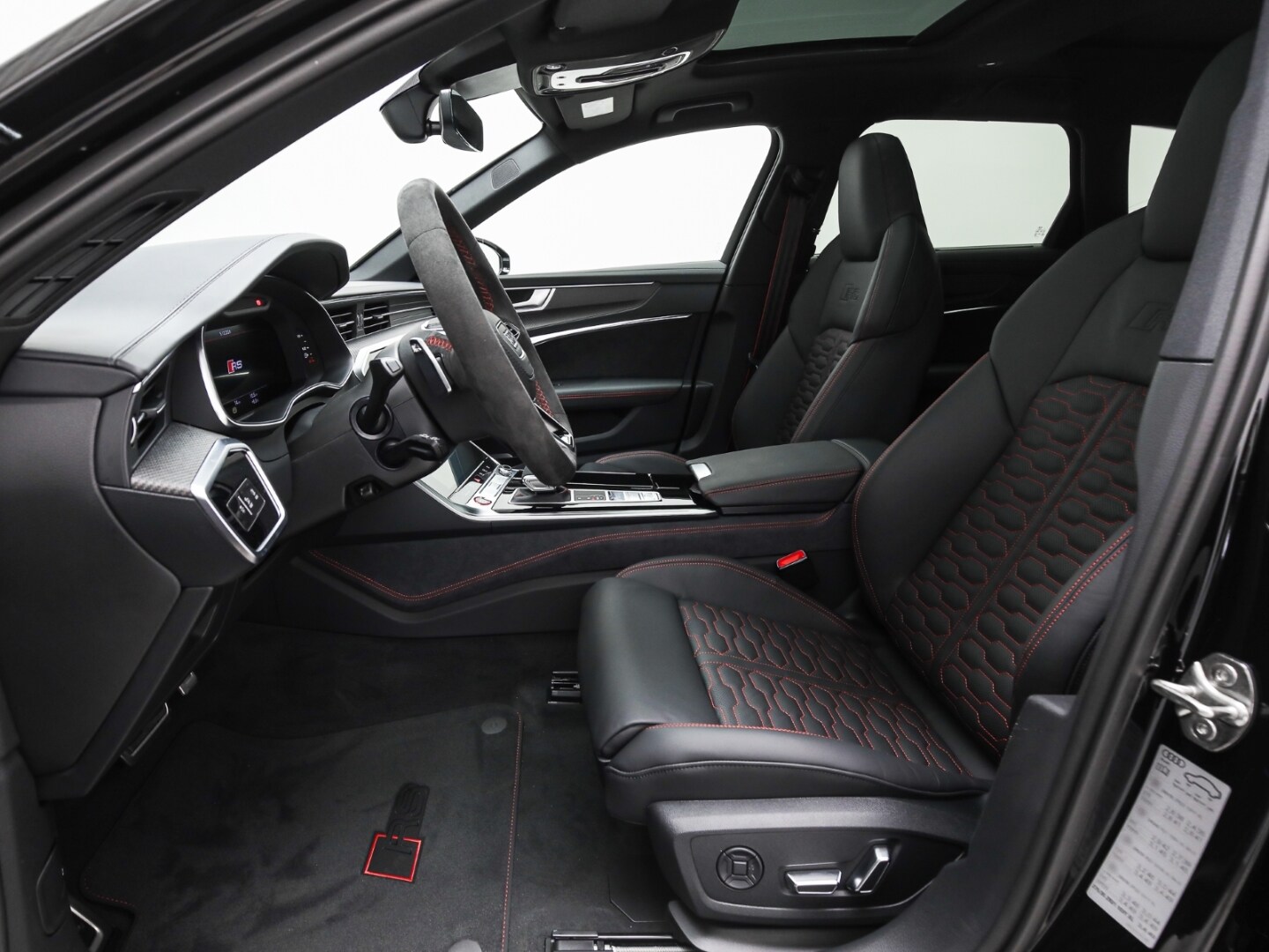 Image about Audi RS 6 Avant performance quattro tiptronic