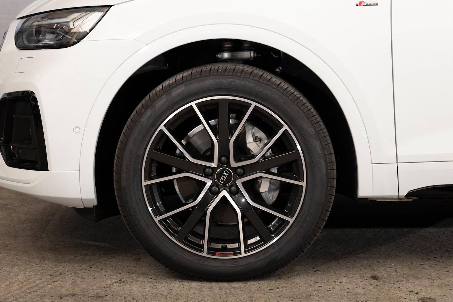 Image about Audi Q5 Sportback 40 TDI quattro S tronic