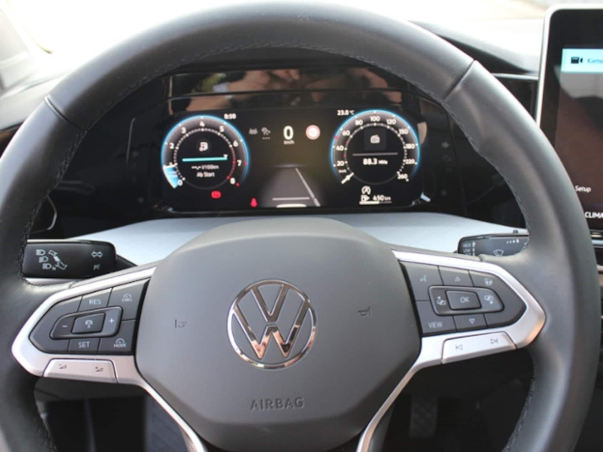 Volkswagen Golf Variant Life