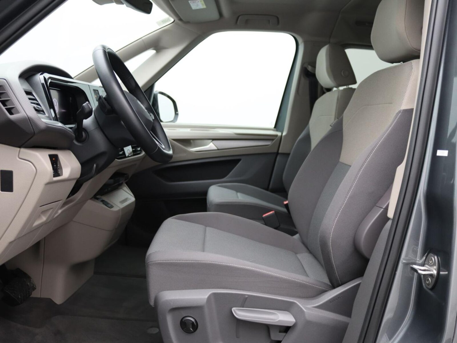 Volkswagen Multivan Langversion – Bild 15